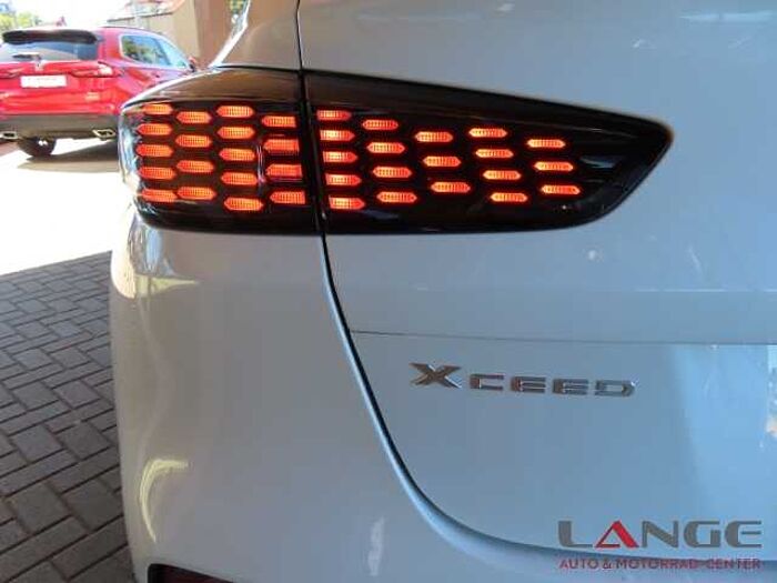 Kia XCee'd 1.5T DCT7 GT LINE Navi Soundsystem Apple CarPlay Rückfahrkam. XCeed